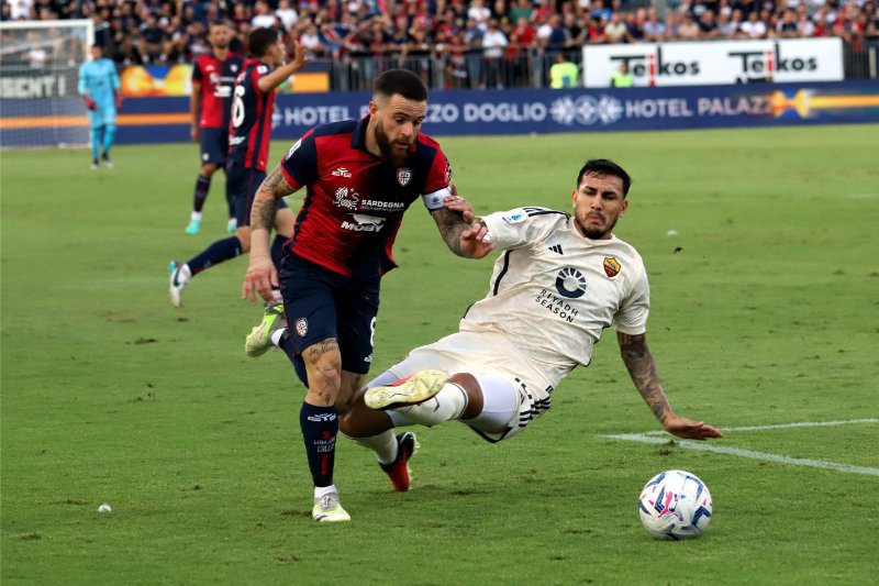 AS Roma tự tin đánh bại Cagliari