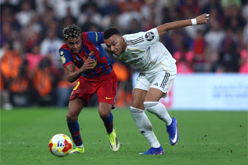 FC Barcelona được đánh giá nhỉnh hơn Real Madrid